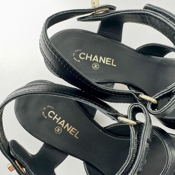 CHANEL 2021 Turnlock Black Slingback Heels Size 39 Interlocking CC Logo Sandals - Picture 10 of 14